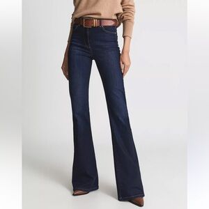BCBG Maxazria Alexander Grande demin bootcut jeans petite length size 30 cotton